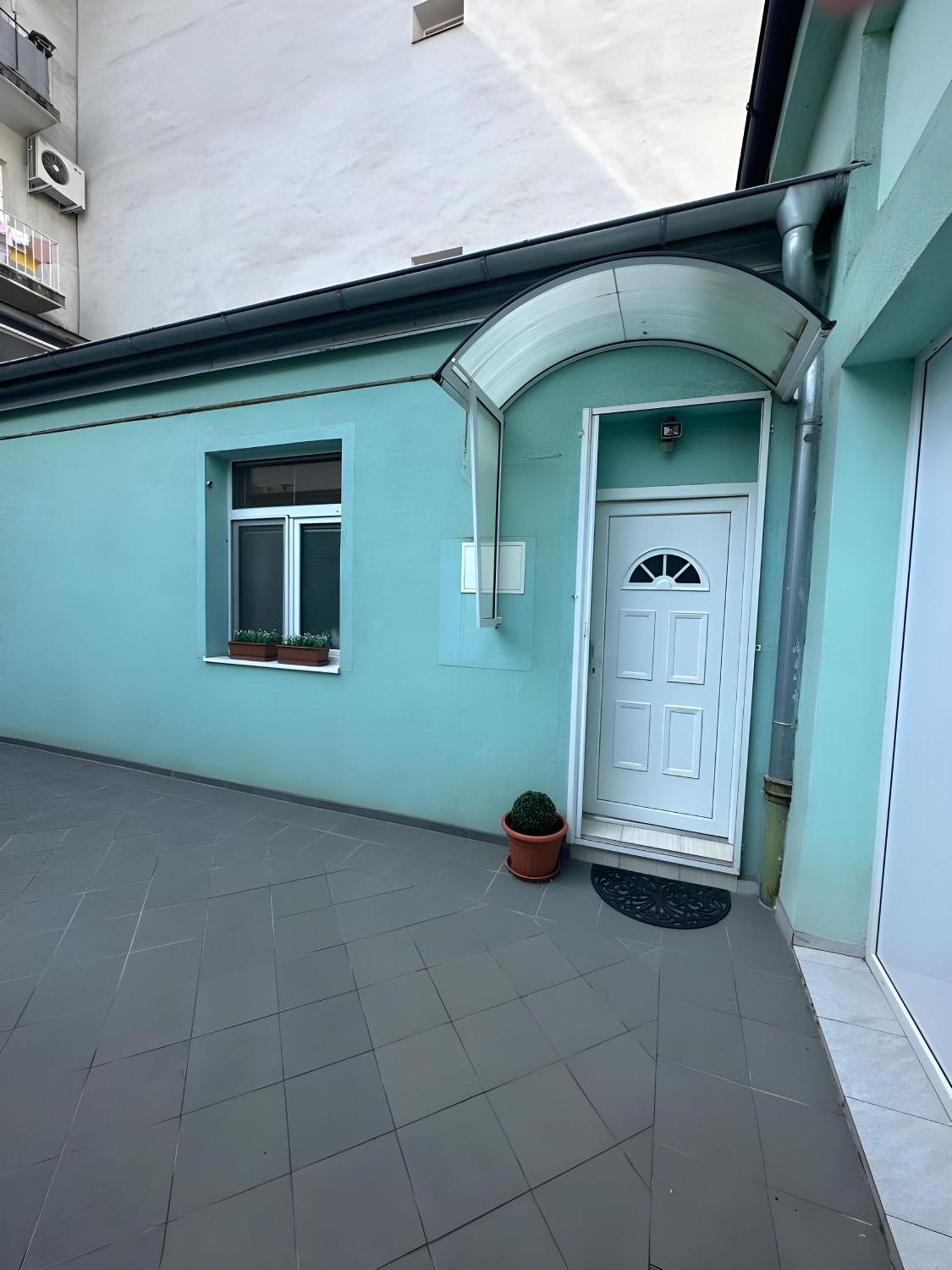 Blue Apartment In City Center, Best Location Bratislava Luaran gambar